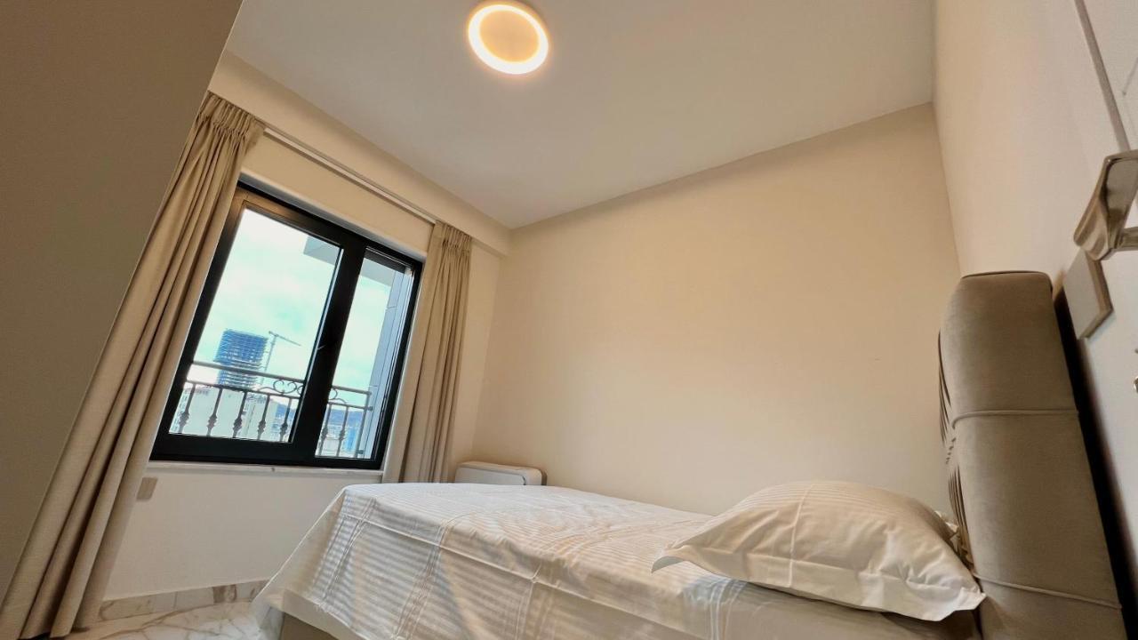Zeus Tirana Suite Deluxe ภายนอก รูปภาพ