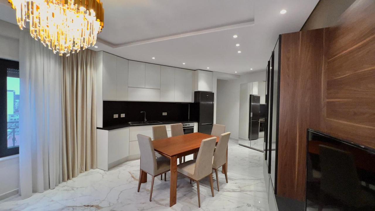 Zeus Tirana Suite Deluxe ภายนอก รูปภาพ