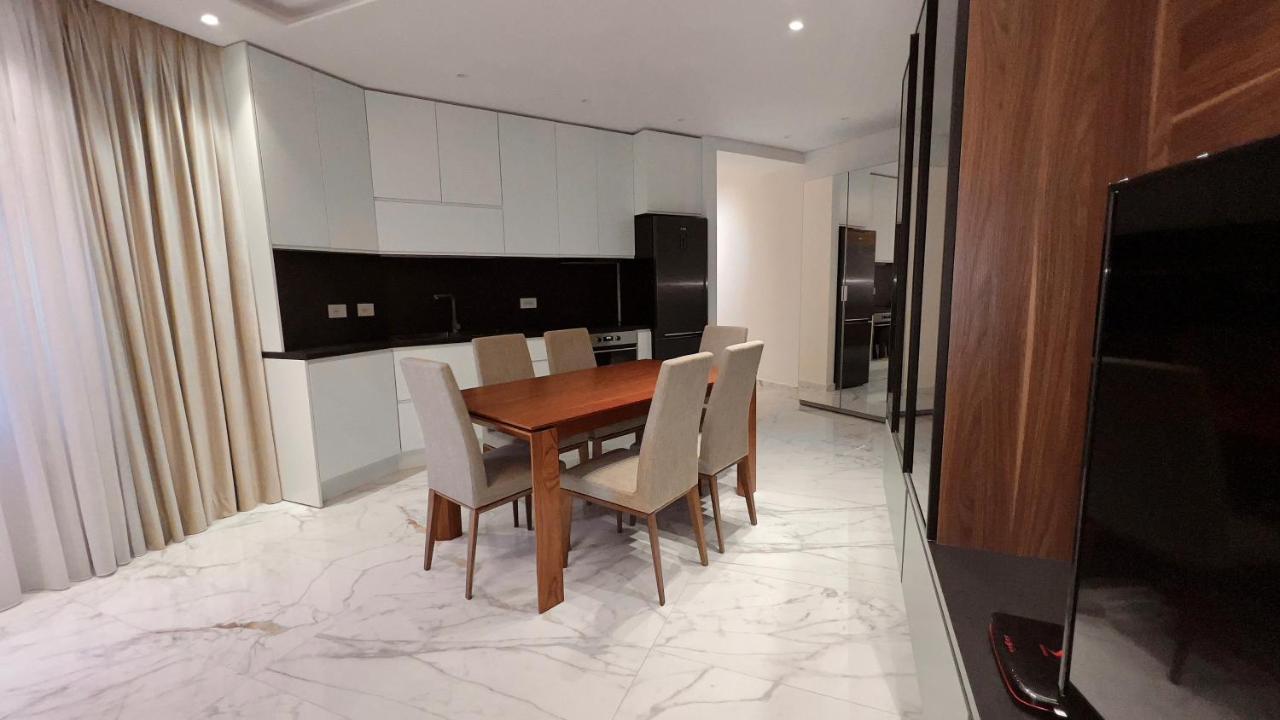 Zeus Tirana Suite Deluxe ภายนอก รูปภาพ